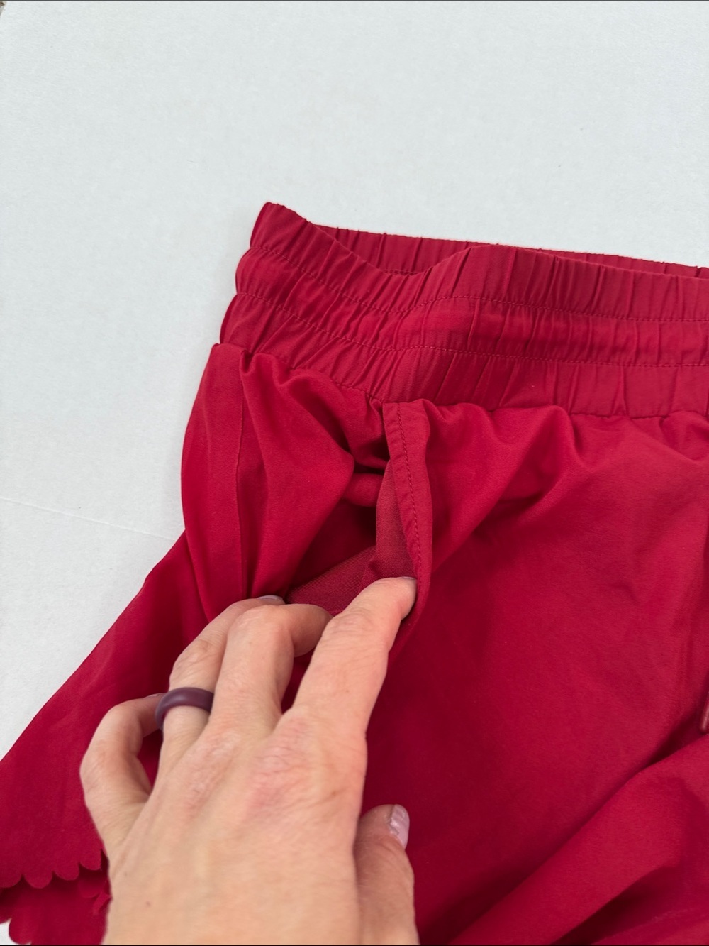 Lorna Jane Breeze Athletic Shorts Scallop Hem Red Size Womens Medium - Picture 8 of 11